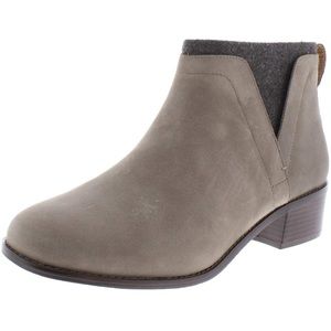 9.5 Vionic Joslyn Ankle Boot, Grey and Black